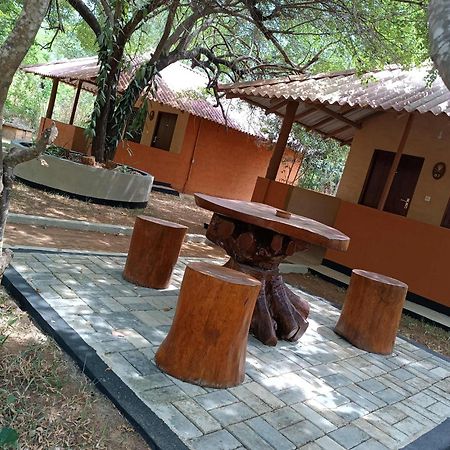 Hotel Niyagala Lodge Sigiriya Bagian luar foto